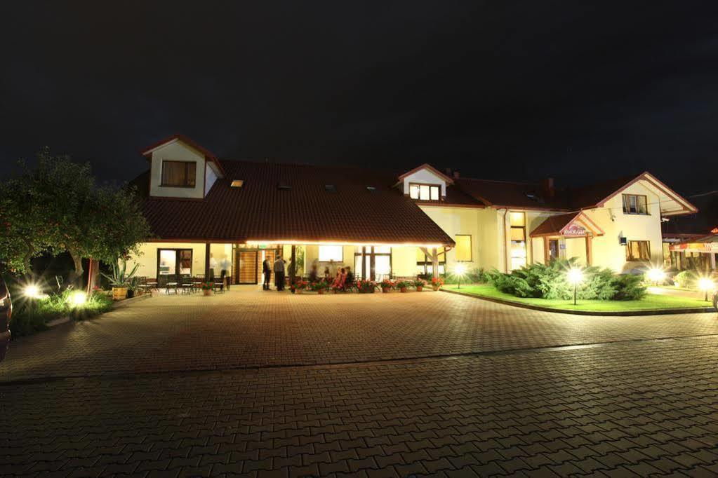 Hotel Panorama Ostrowiec Świętokrzyski Exteriör bild
